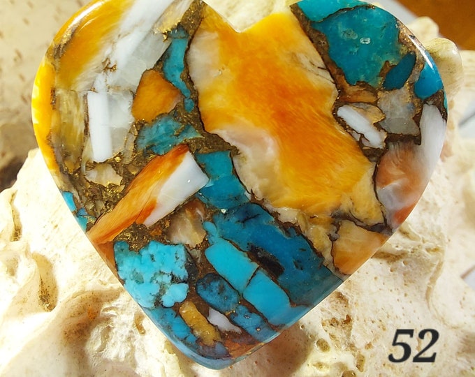 Spiny Oyster Turquoise Cabochon, Spiny Oyster Turquoise, Heart-Shaped GA52