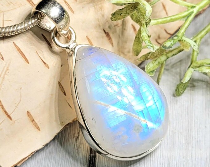 Moonstone Pendant, Moonstone Sterling Silver Pendant, Blue Flash Moonstone Pendant, Handmade Pendant, Statement Moonstone Pendant, HT13