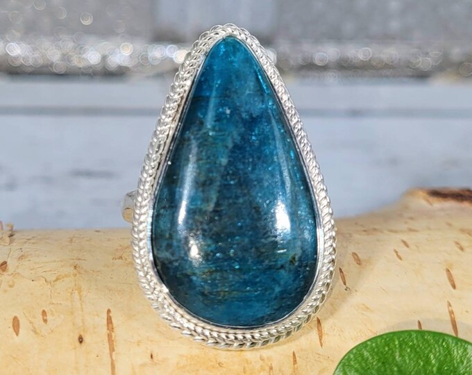 Natural Premium Quality Pear Apatite .925 Sterling Silver Ring Size 8 Gift for Her, Boho Ring, Statement Ring DD Genuine Stone