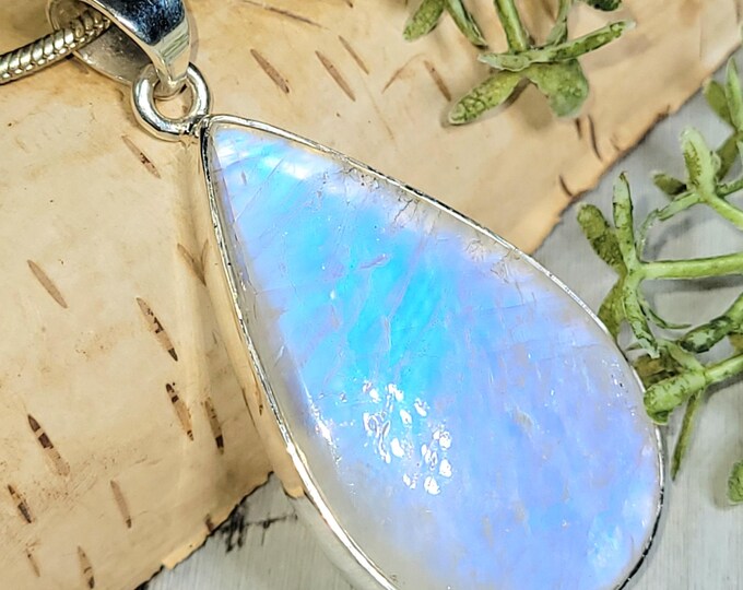 Moonstone Pendant, Moonstone Sterling Silver Pendant, Blue Flash Moonstone Pendant, Handmade Pendant, Statement Moonstone Pendant, HR03