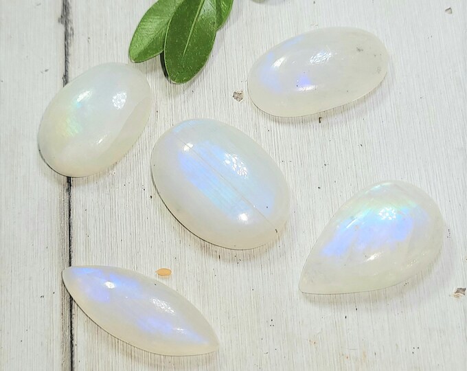 Natural High Grade Moonstone Cabochons 60ct 5 Stone Lot Wire Wrapping, Weaving, Rings or Pendant AJ44 Mixed Sizes & Shapes