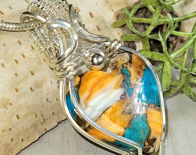 Natural Spiny Oyster Copper Turquoise Wire Wrapped Sterling Silver, Wire Wrapped Heart-Shaped Pendant, Handmade Stone Jewelry HD08