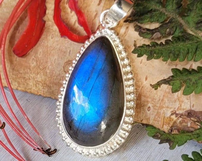 Natural AAA Grade Blue Flash Labradorite Handmade Pear .925 Sterling Silver Pendant 1 7/8" x 7/8" 11 Grams AW28