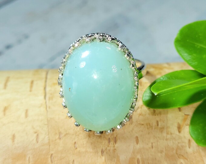 Chrysoprase Ring, Chrysoprase Sterling Silver Ring Size 7.75, Chrysoprase Sterling Silver Crown Prong Ring, Statement Ring, Gift for Her, FG