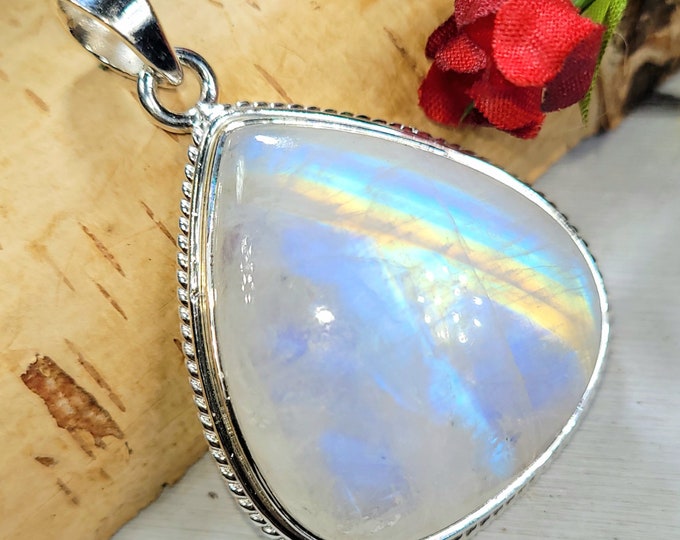 Moonstone Pendant, Rainbow Moonstone Sterling Silver Pendant, Premium Grade Moonstone Pendant, Gift for Her, Statement Pendant, Boho Pendant