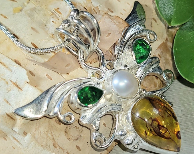 Natural Baltic Amber, Chrome Diopside, Freshwater Pearl .925 Sterling Silver Pendant 1 5/8" x 1 5/8" 8 Grams E21 Angel Wings