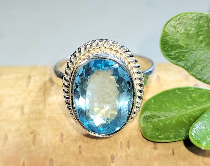Eye Clean Faceted Blue Topaz Ring Handmade .925 Sterling Silver Ring Size 7.5 5 6.3 Grams 3/4" x 9/16" FU36