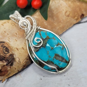 Tibetan Turquoise Pendant, Tibetian Turquoise Wire Wrapped Pendant, .925 Sterling Silver wire wrapped, , Handmade Pendant CR10