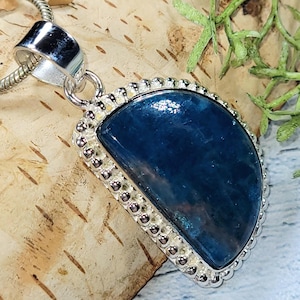 Blue Apatite Pendant, .925 Sterling Silver Apatite Pendant, Silver Apatite Pendant, Gift for her, Statement pendant HW05