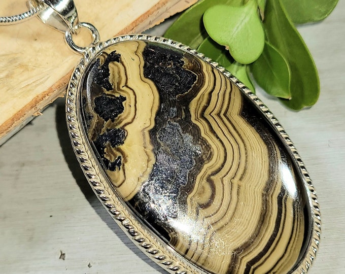 Natural AAA  Rare Quality Schalenblende Handmade .925 Sterling Silver Pendant 2 1/4" x 1 1/8" 20 Grams EN02