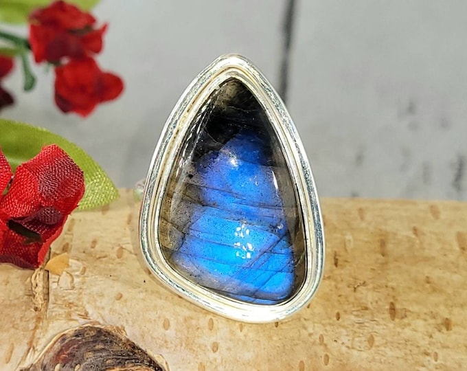 Natural Premium Grade Blue Flash Freeform Labradorite Ring. Handmade Sterling Silver Ring Size 8.