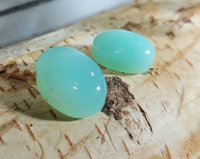 Natural Top Grade Australian Chrysoprase Cabochons 25ct for 2 Stones for Wire Wrapping, Weaving, Rings or Pendant GC28