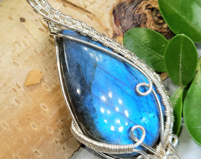 Blue Labradorite Wire Wrapped Pendant, Handmade Labradorite Pendant, Sterling Silver Blue Labradorite Pendant,  .925 Wire Wrapped Pendant DT