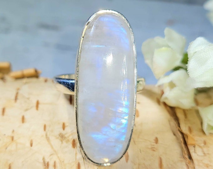 Rainbow Moonstone Ring,Moonstone Ring, Sterling Silver Moonstone Ring, Moonstone Ring Size 6.5, Statement Ring, Boho Ring, Natural Stone, DE