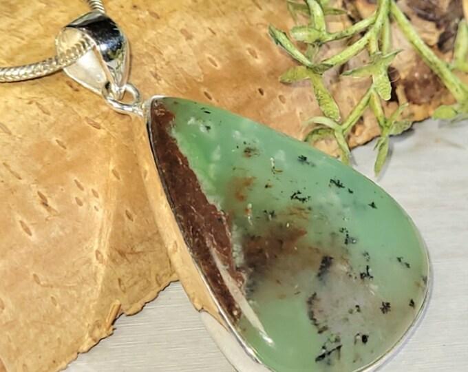Chrysoprase pendant, Bio color Australian Chrysoprase Pendant, Sterling Silver Pendant, Statement Pendant, Boho endant Gift for her GR08