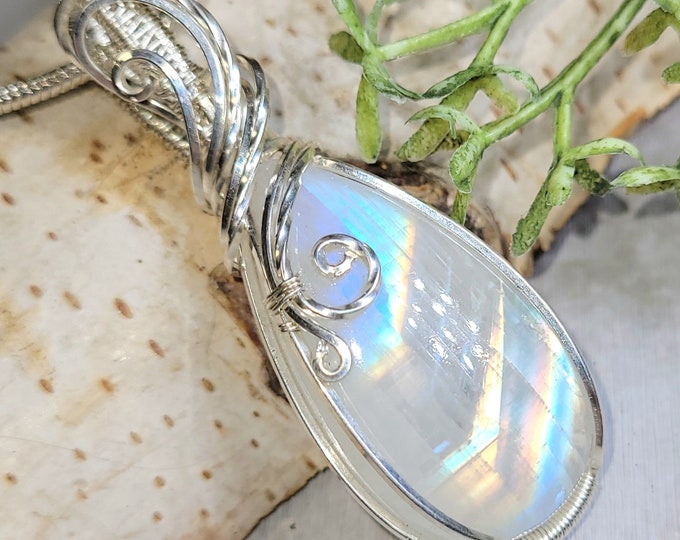 Moonstone Pendant, Hand Wire Wrapped Sterling Silver Moonstone Pendant,  Handmade Moonstone Sterling Silver Pendant, Gift for Her, HC29
