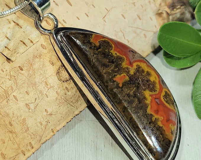 Natural High Quality Seam Agate Freeform Handmade .925 Sterling Silver Pendant 2" x 3/4" 12 Grams AP32