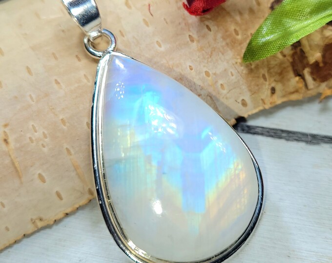 Rainbow Moonstone Pendant, Rainbow Moonstone Sterling Silver Pendant, Moonstone Pendant, Handmade Pendant, Boho Pendant, Gift for Her