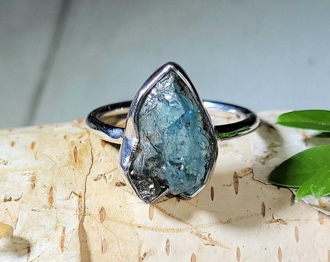 Natural Top Grade Blue Rough Cut Apatite Handmade .925 Sterling Silver Ring Size 7 4 Grams 5/8" x 1/4" AN44