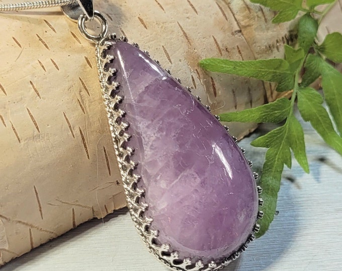 Natural Pinkish Purple Choice Kunzite Pear .925 Sterling Silver Crown Setting Pendant Weighs 16 grams Measures 2" x 1" AG23