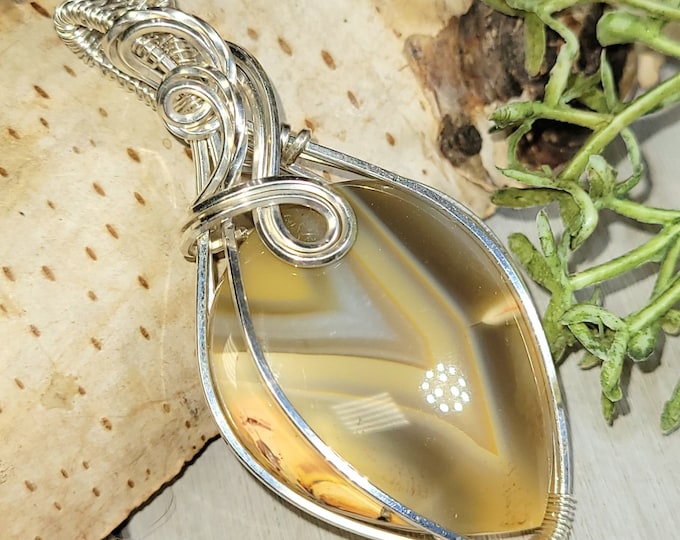Sumatra Agate Pendant, Sumatra Agate Wire Wrapped Sterling Silver Pendant, Handmade Agate Pendant, Statement Agate Pendant, HH12