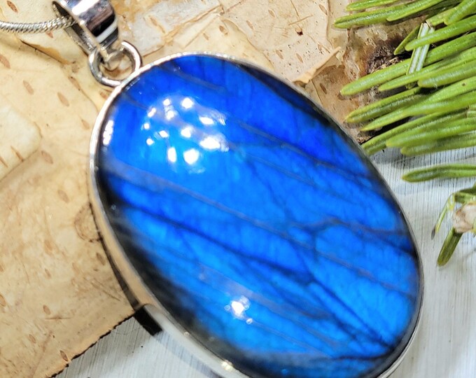 Natural High Grade Blue Labradorite Oval Handmade .925 Sterling Silver Pendant 2" x  1" 15 Grams AL31