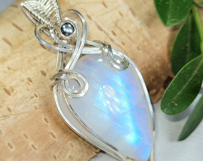 Moonstone Pendant, Hand Wire Wrapped Sterling Silver Moonstone Pendant,  Handmade Moonstone Sterling Silver Pendant, Gift for Her DT04