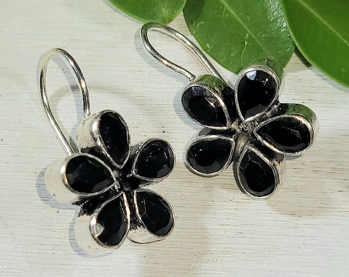 Natural Faceted Black Onyx Flower Design .925 Sterling Silver Earrings 6 Grams 1" x 5/8" C22