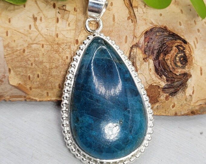 Blue Apatite Pendant, .925 Sterling Silver Apatite Pendant, Large Apatite Pendant, Gift for her, Statement pendant DD03