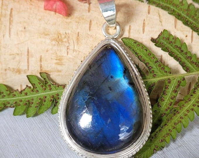 Natural Premium Grade Full Blue Flash Labradorite .925 Sterling Silver Pendant 1 3/4" x 1" 12 Grams CV28.