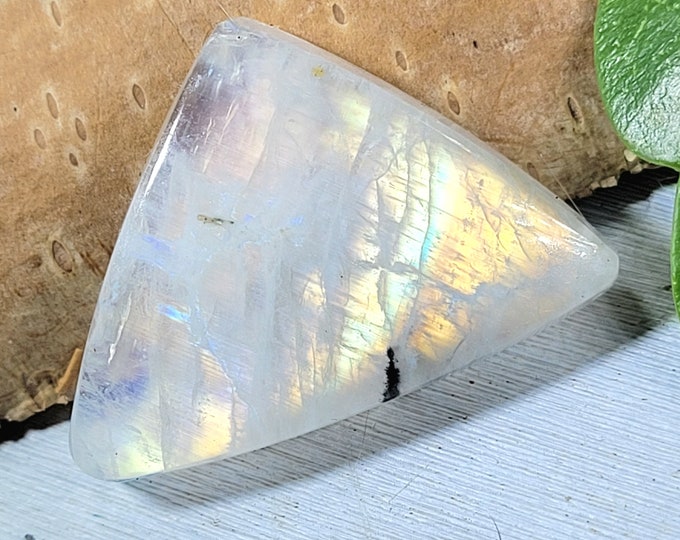 Rainbow Moonstone Cabochon, Moonstone Cabochon, Wire wrapping, Jewelry Making, Triangle Cabochon Moonstone, FL04