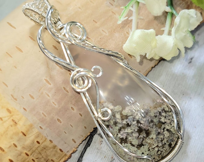 Green Moss Agate Pendant, moss agate wire wrapped pendant, moss agate pendant, Wire wrapped Pendant, Sterling Silver wire wrap DG25