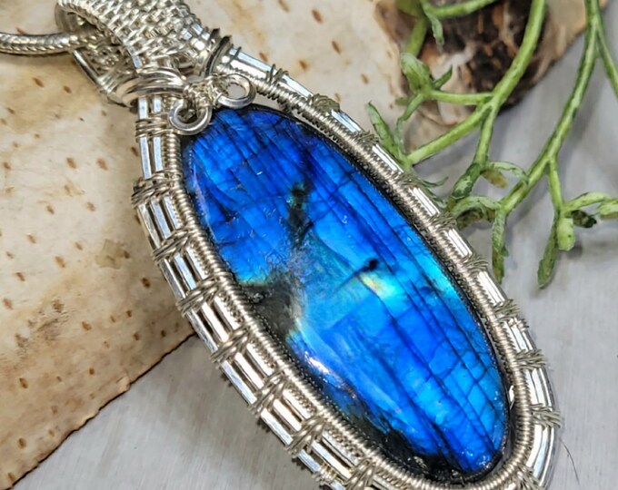 Blue Labradorite Wire Wrapped Pendant, Handmade Labradorite Pendant, Blue Labradorite Pendant, Gift for Her, HD02, Premium Labradorite