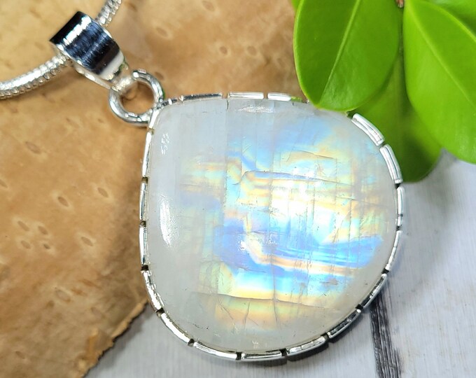 Moonstone Pendant, Rainbow Moonstone Sterling Silver Pendant, Premium Grade Moonstone Pendant, Gift for Her, Statement Pendant, FF33