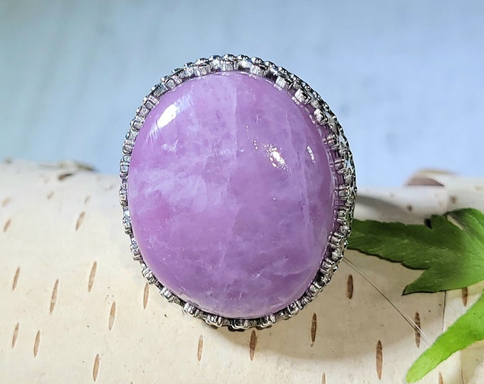 Natural Rare Kunzite Oval .925 Sterling Silver Ring Size 6 Weighs 10 Grams Face Measures 1" x 13/16" AG01 "Crown Prong Setting"