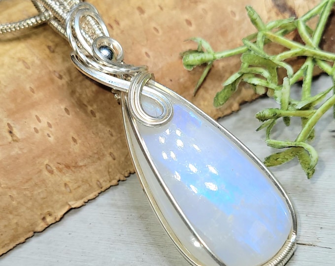 Moonstone Pendant, Hand Wire Wrapped Sterling Silver Moonstone Pendant,  Handmade Moonstone Sterling Silver Pendant, Gift for Her HM16
