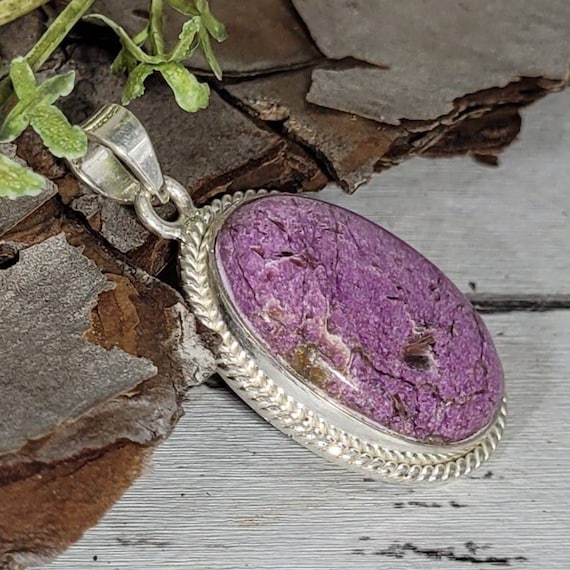 Sterling Silver Stichtite Oval Pendants Sterling Silver Stichtite Oval Pendants