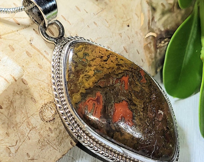 Natural High Quality Seam Agate Freeform Handmade .925 Sterling Silver Pendant 2" x 1" 10 Grams AQ04