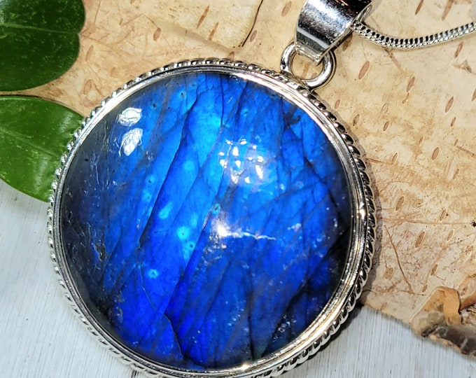 Natural Premium Grade Blue Labradorite Round Handmade .925 Sterling Silver Pendant 1 3/4" x 1 1/4" 19 Grams CA32