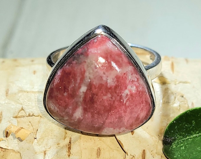 Natural Top Grade Thulite Pear Handmade .925 Sterling Silver Ring Size 6 6 Grams 5/8" x 5/8" AM28