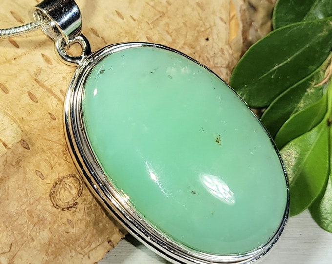 Natural Top Grade Australian Chrysoprase Oval Handmade .925 Sterling Silver Pendant 1 3/4" x 1" 13 grams CE38