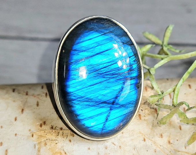 Blue Flash Labradorite Sterling Silver Ring - Handmade Size 7