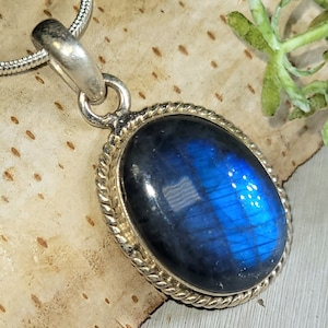 Labradorite Pendant, Blue Labradorite Sterling Silver Pendant, Handmade  Labradorite Pendant, Gift for Her, Statement Pendant HK36