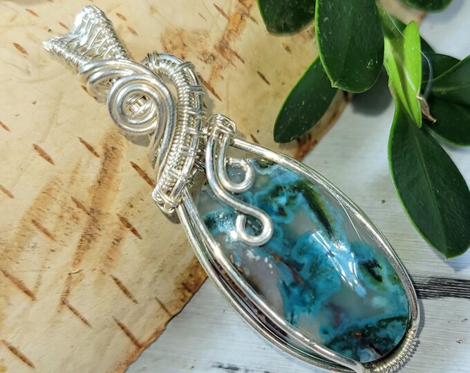 Green Moss Agate Pendant, moss agate wire wrapped pendant, moss agate pendant, Wire wrapped Pendant, Sterling Silver wire wrap DP18
