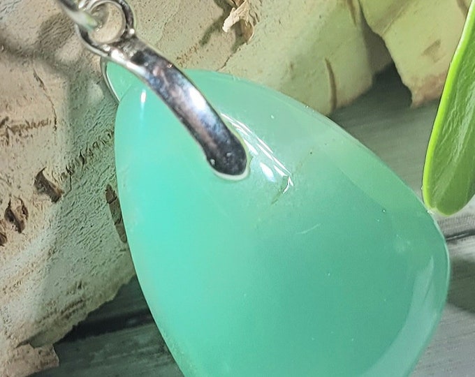 Natural Dainty High Grade Chrysoprase Cabochon .925 Sterling Silver Pendant 1 1/4" x 5/8" EH44 Sterling Silver Bail