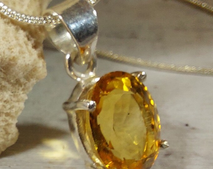 Beautiful Faceted Citrine Pendant Handmade .925 Sterling Silver 3 Grams 1" x 1/2" GC56