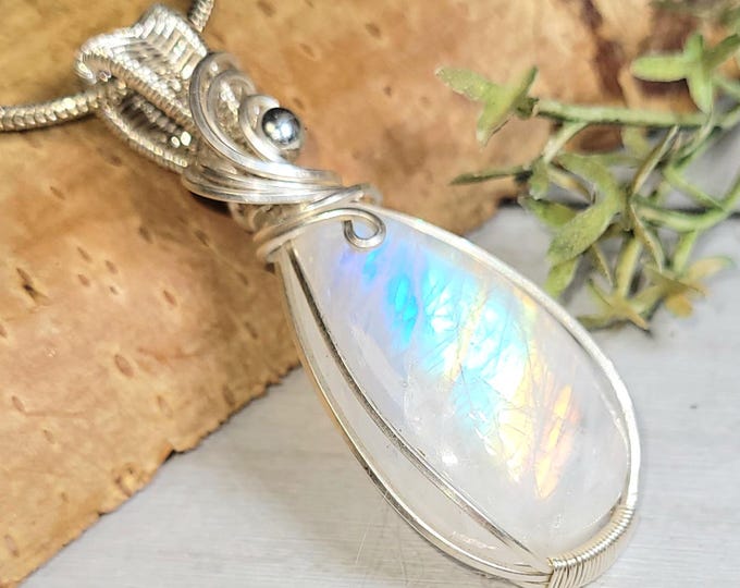 Moonstone Pendant, Hand Wire Wrapped Sterling Silver Moonstone Pendant,  Handmade Moonstone Sterling Silver Pendant, Gift for Her, HM30