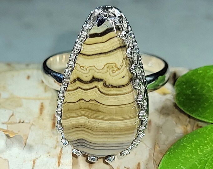 Natural High Grade Schalenblende Pear .925 Sterling Silver Crown Ring Size 8 5 Grams 1" x 9/16" EY17 "Crown Designer Ring"