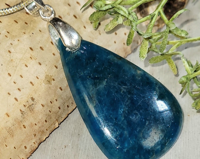 Apatite Pendant, Apatite Sterling Silver Pendant, Pear Apatite Sterling Silver Pendant, Gift for Her, Statement Pendant, HJ29