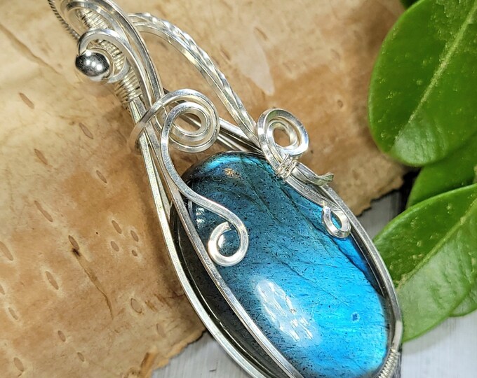 Labradorite Pendant, Labradorite Sterling Silver Wire Wrapped Pendant, Labradorite Weaved Pendant, Handmade Pendant, Gift for Her, FD07